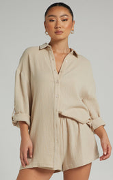 Ronaele Shirt - Collared Basic Shirt in Neutral