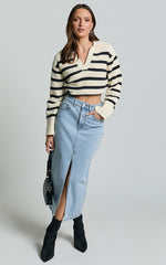 Anaya Midi Skirt - Denim Skirt in Light Blue Wash